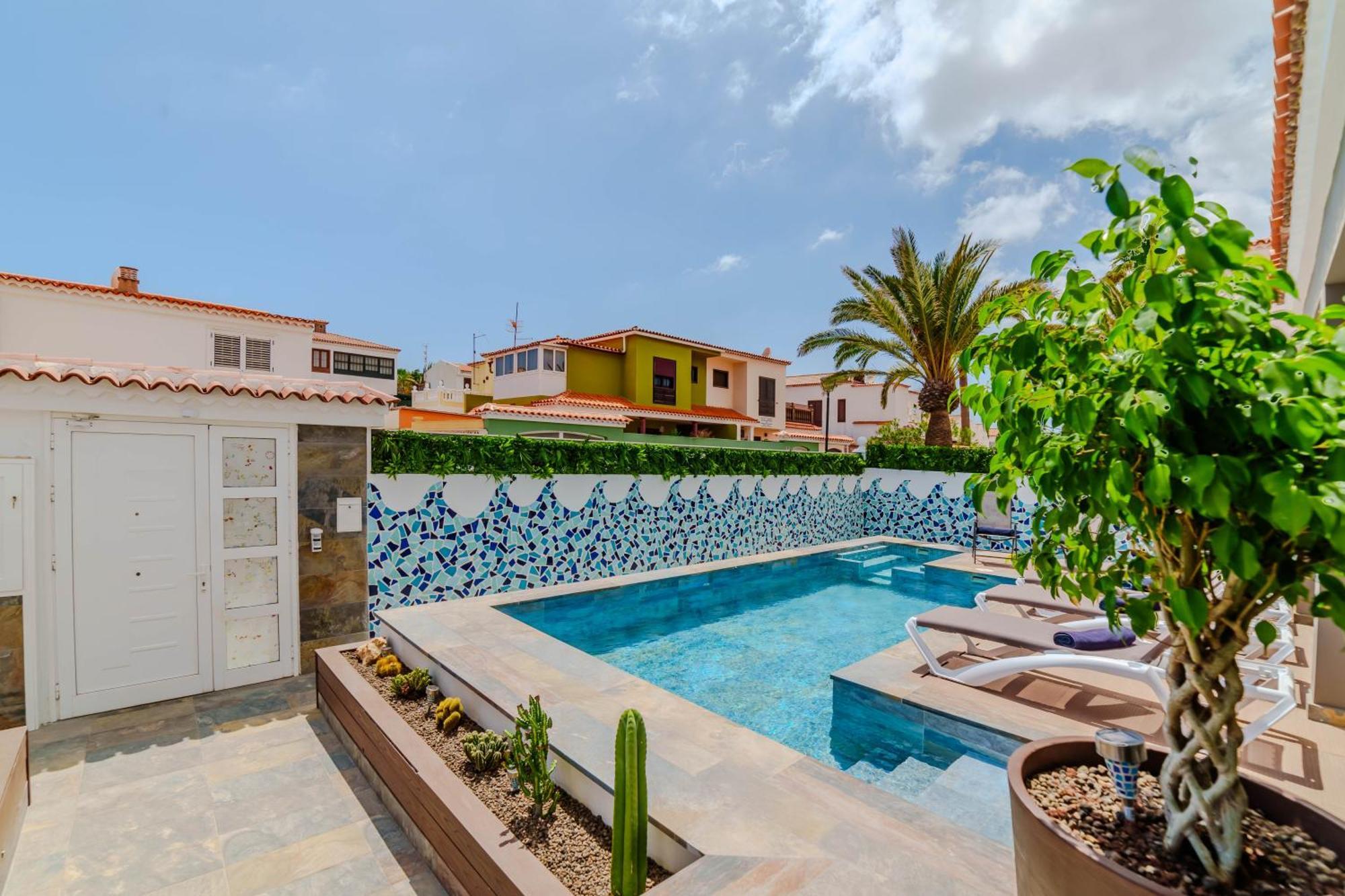 Villa De Marcos Alojamiento De Lujo Con Piscina Privada Arona  Exterior foto